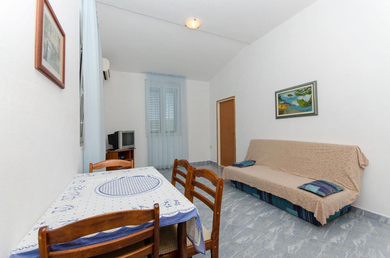 Apartments Ivanka Вис Екстериор снимка
